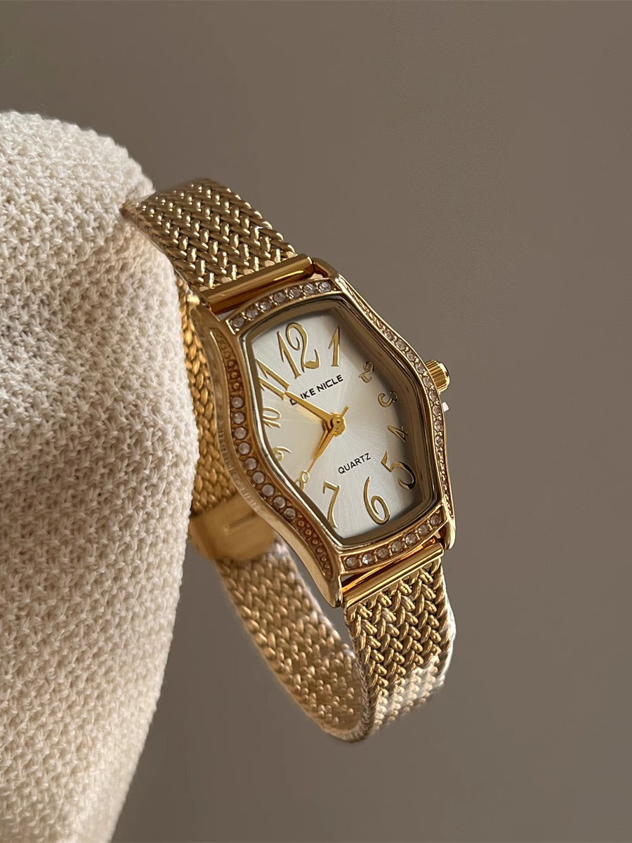 Guinevere Barrel Edge Watch [568TH7LD]