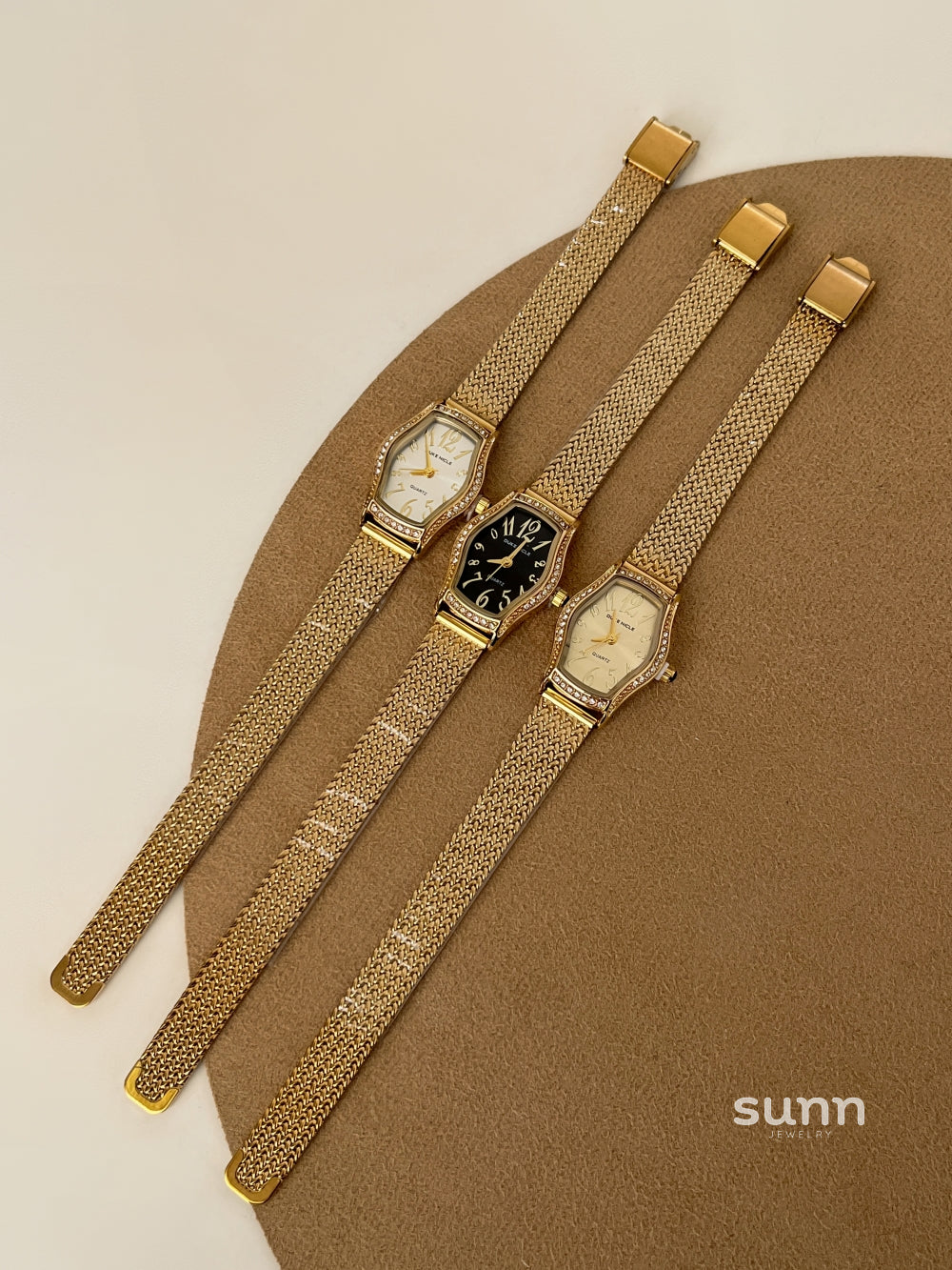Guinevere Barrel Edge Watch [5VJOY2C4]