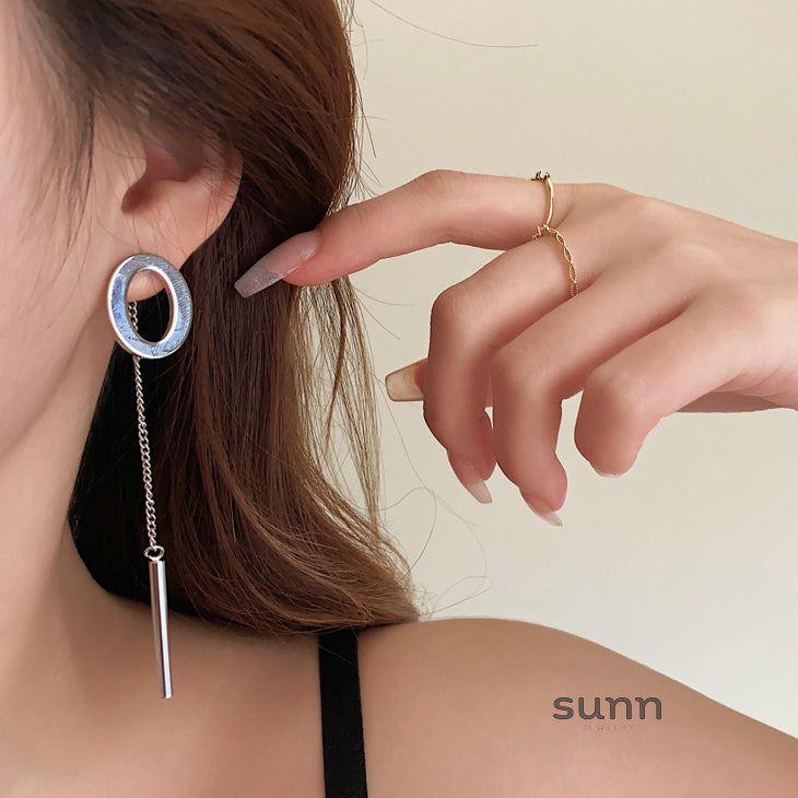 Gwen Asymmetric Geometric Earrings [ZRI65IAI]