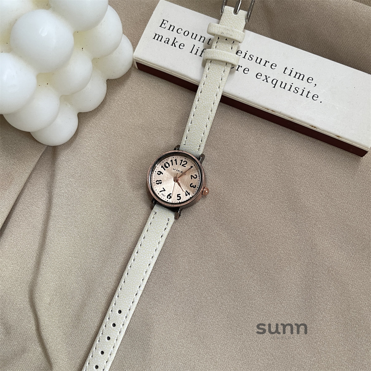 Gwendolynn Elegant Retro Watch [GMOCH7KK]