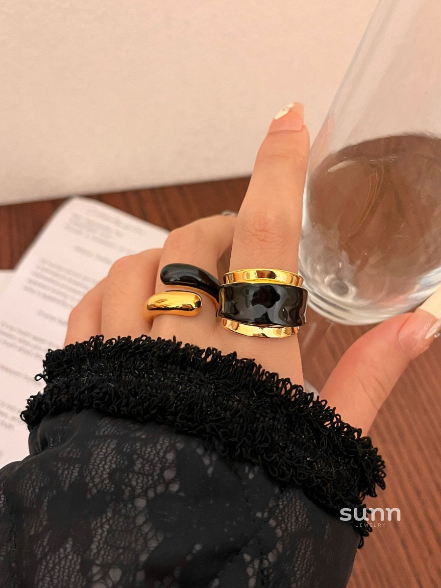 Gwyneth Maillard Enamel Ring [F7DVNPIW]