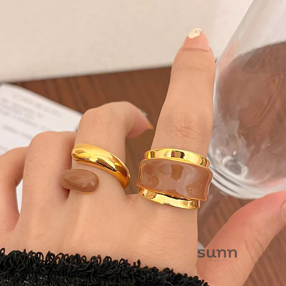 Gwyneth Maillard Enamel Ring [KAXENWHW]