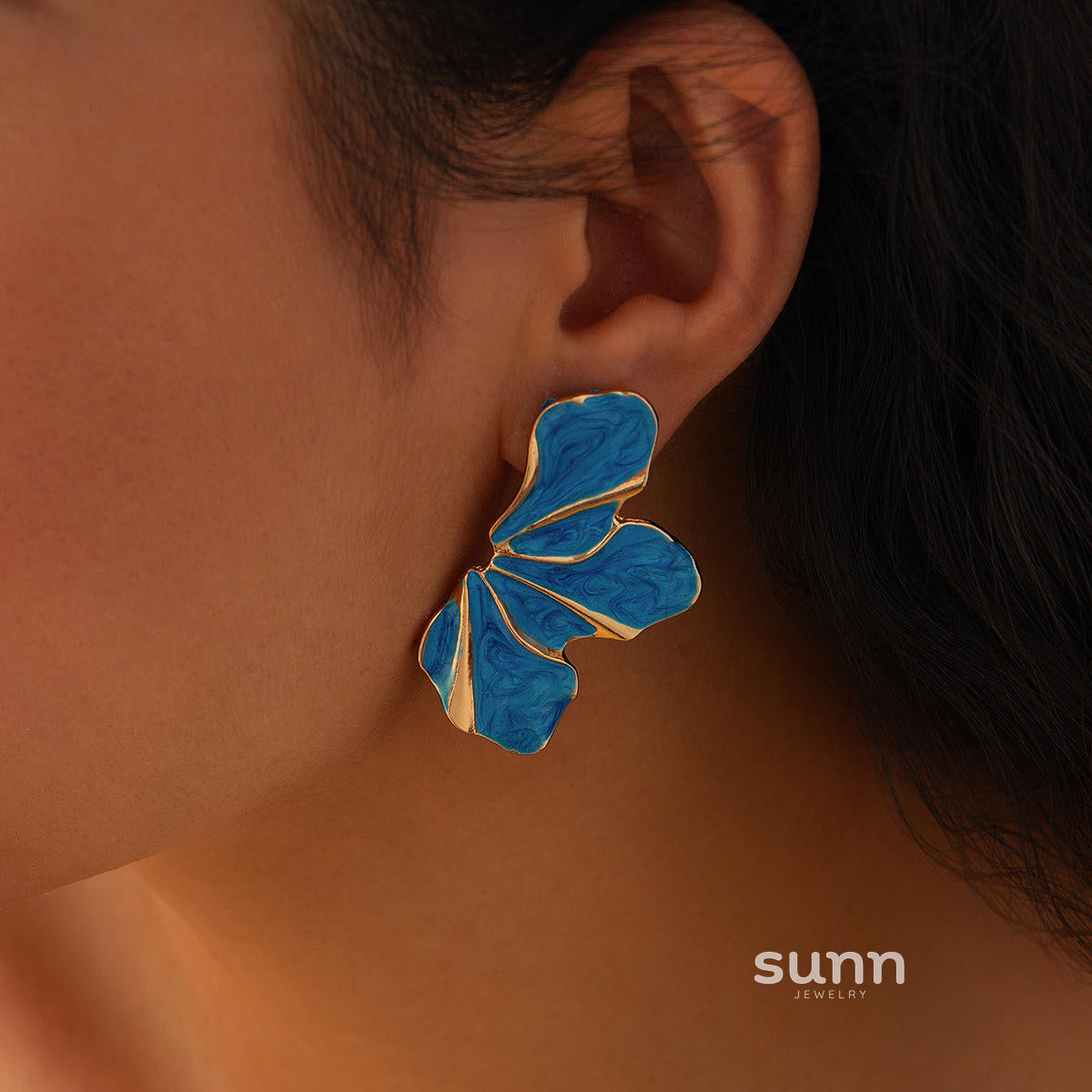 Hadasa Gradient Petal Drop Earrings [DT3WW5QV]
