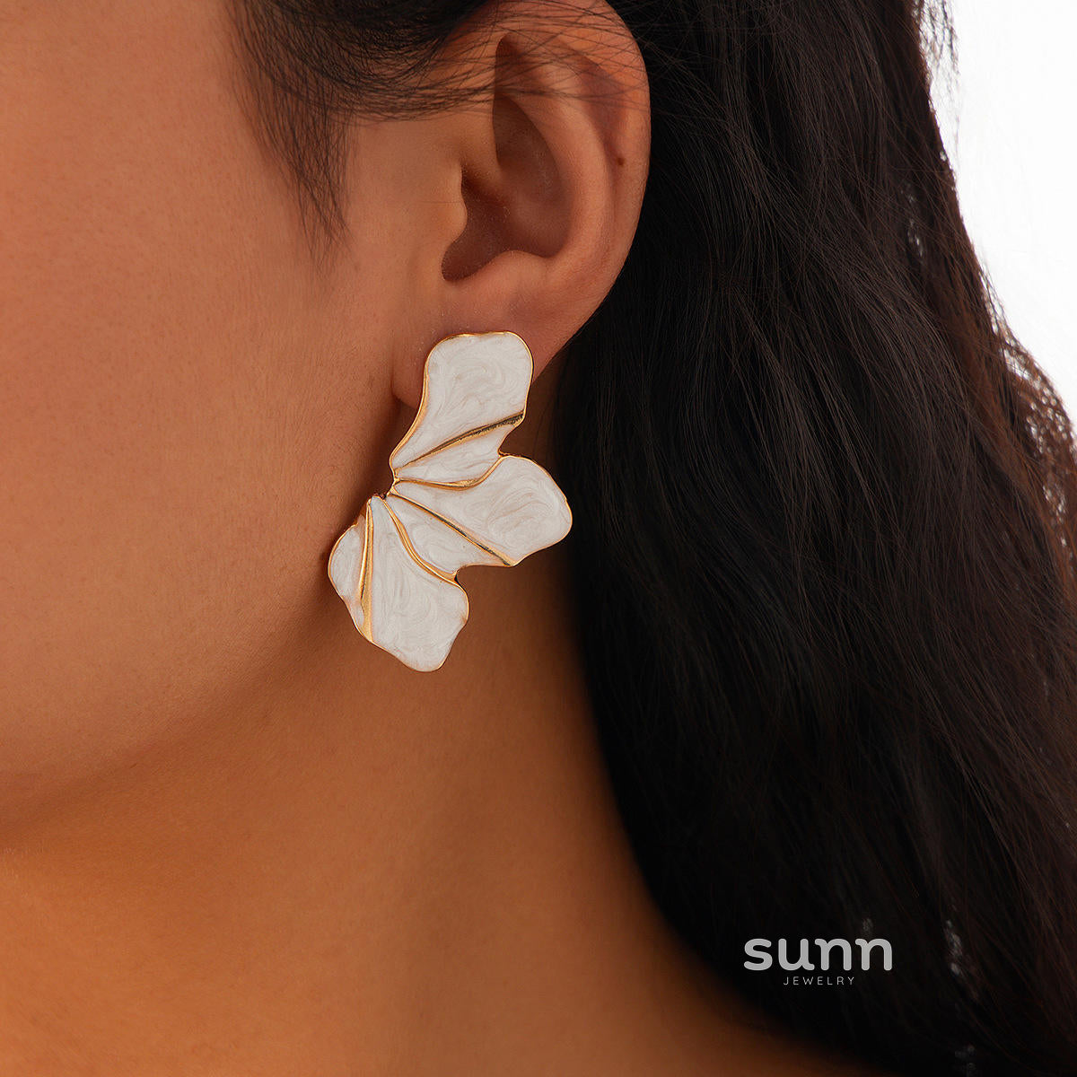 Hadasa Gradient Petal Drop Earrings [W34KXZ6R]