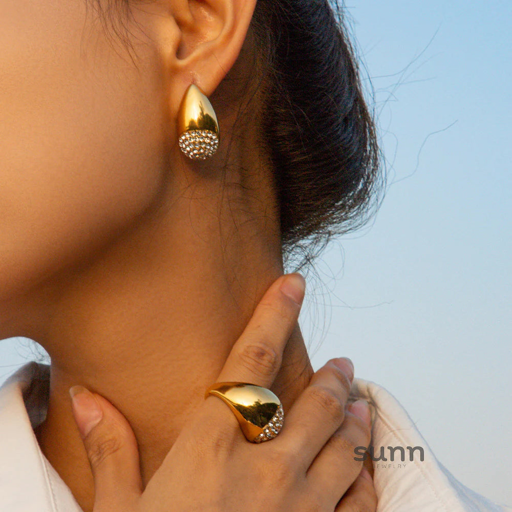 Hadasa Waterdrop Diamond Ring