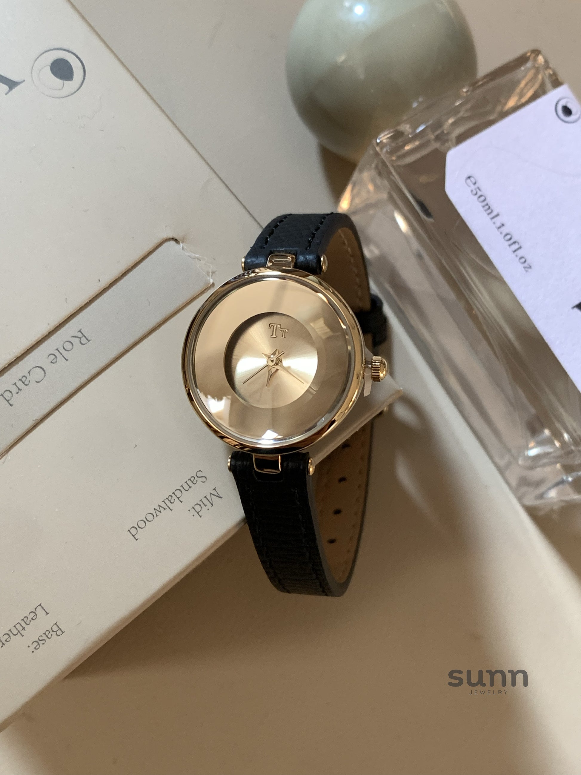 Haiden Minimalist Leather Watch [7FV18700]