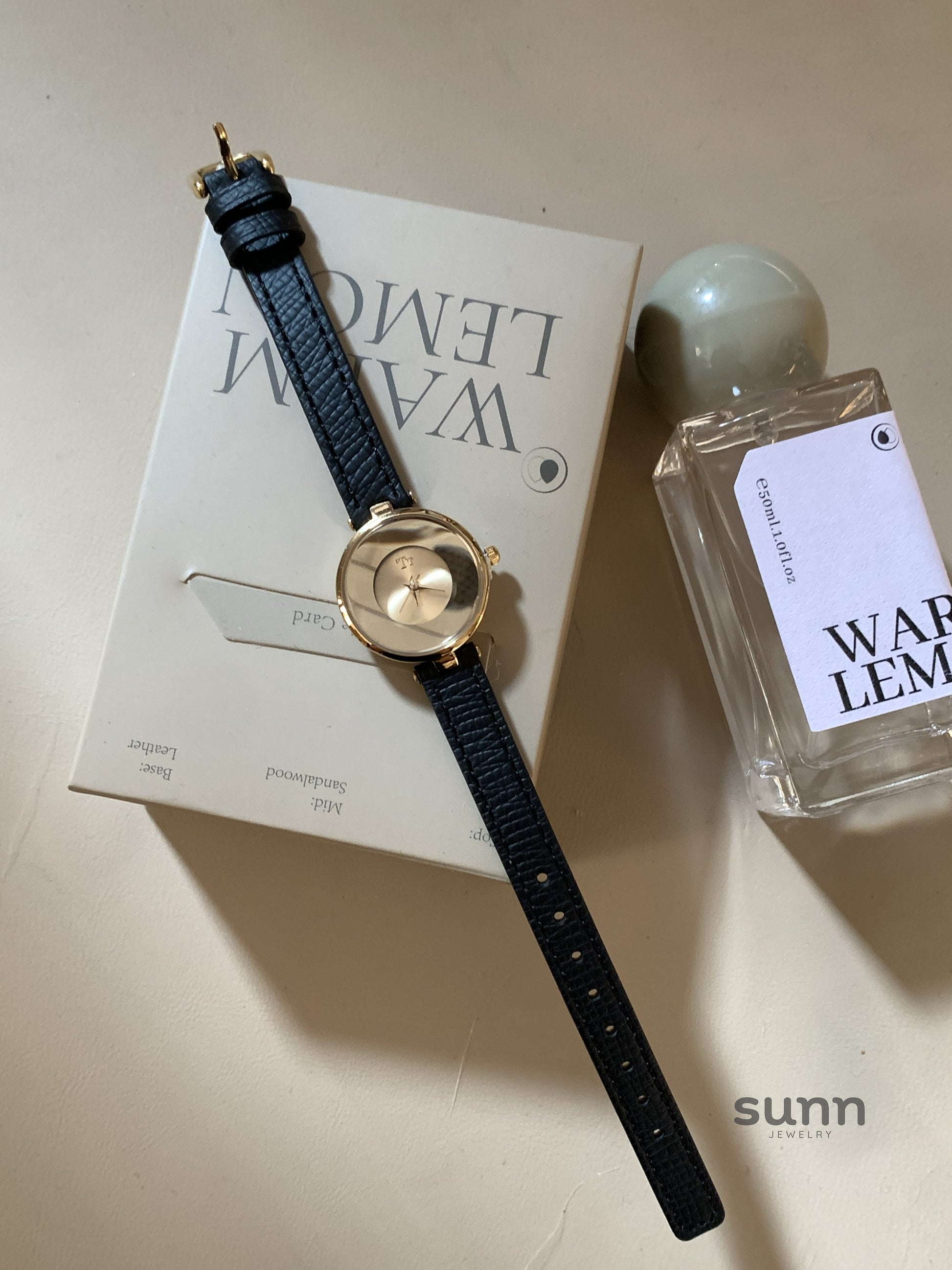 Haiden Minimalist Leather Watch [DZPHMHW4]