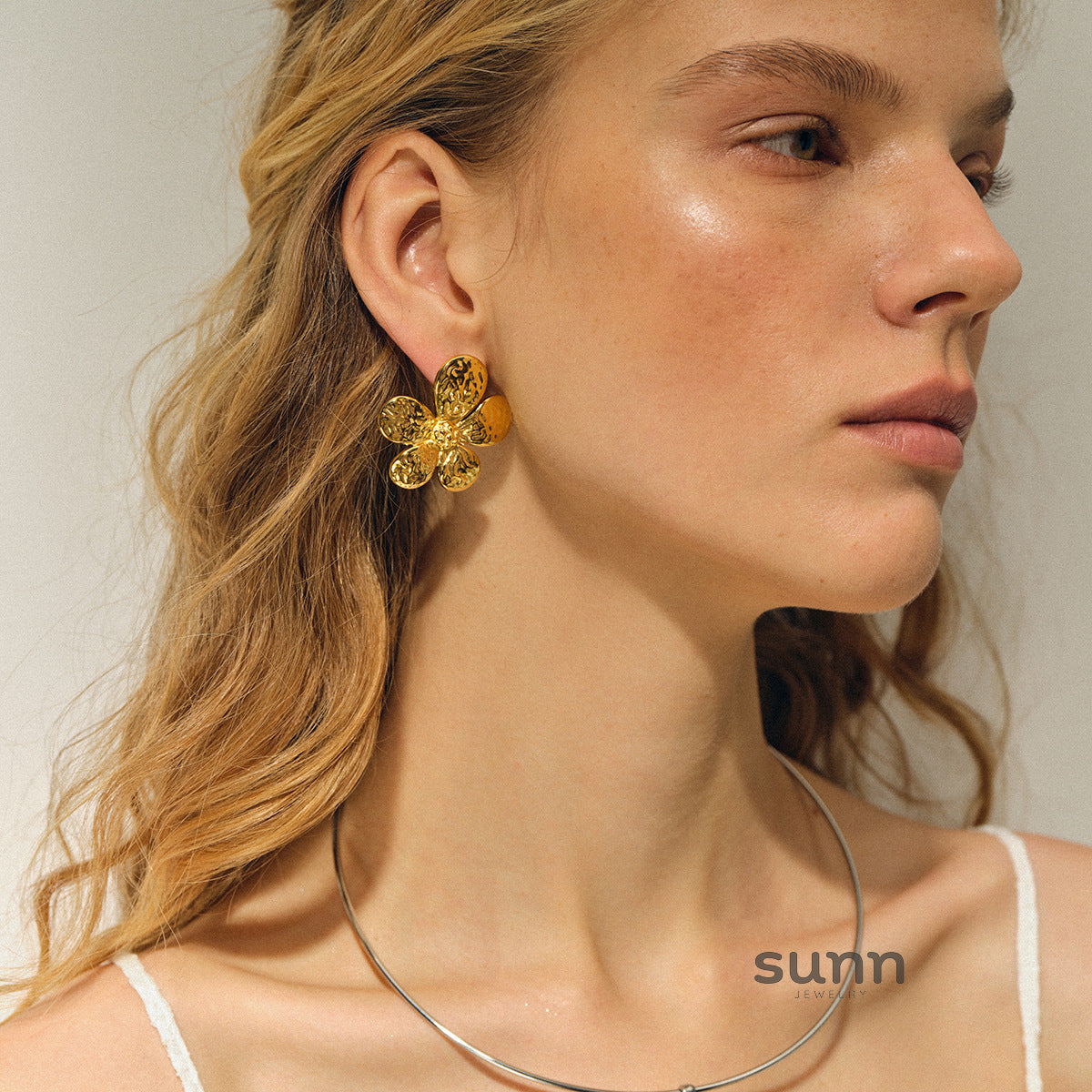 Hailey Gold Sunflower Earrings [TUJF7SW0]
