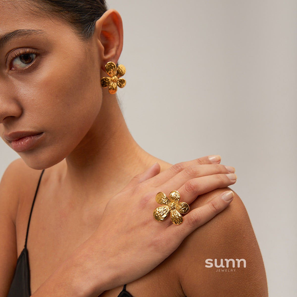 Hailey Gold Sunflower Earrings [E1PMMINU]