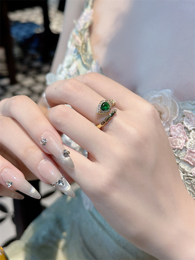 Hailyn Emerald Snake Ring [76J4Z4KM]