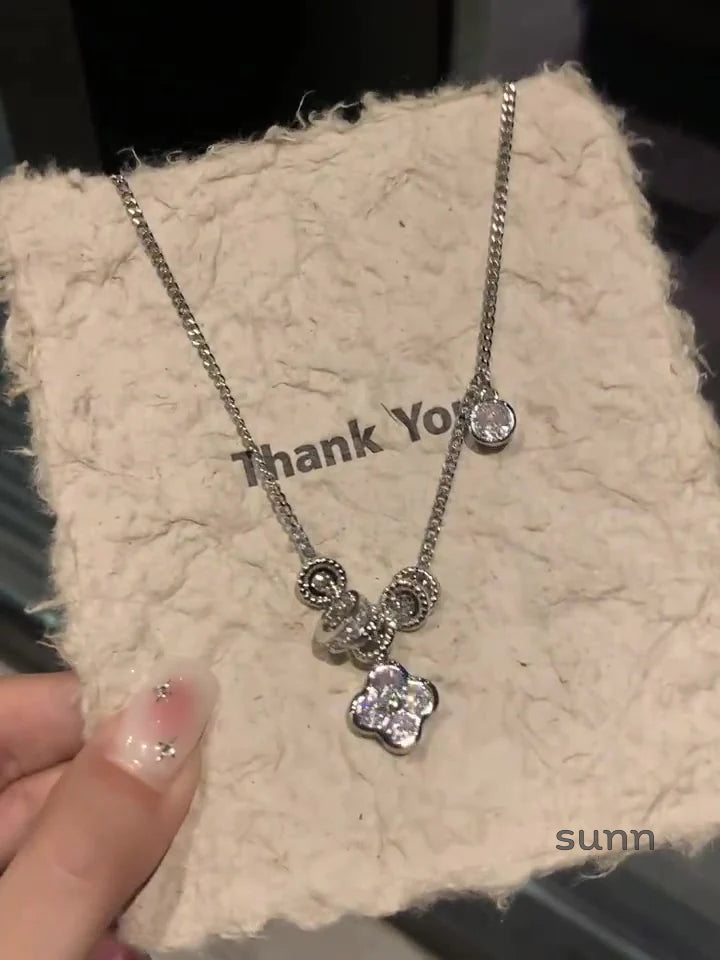 Haivyn Sparkle Clover Necklace