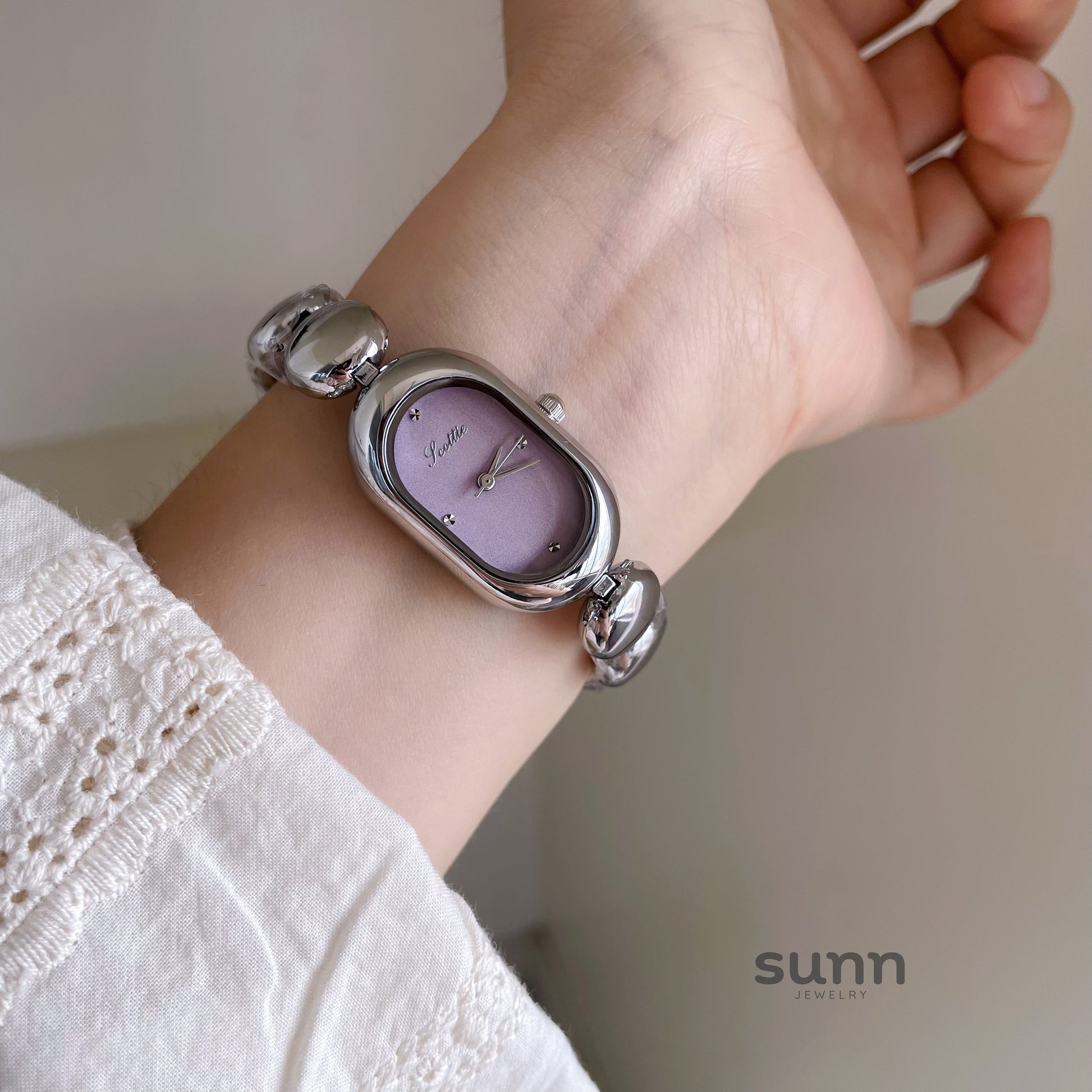 Haizlee Oval Bracelet Watch [4M3GABMB]