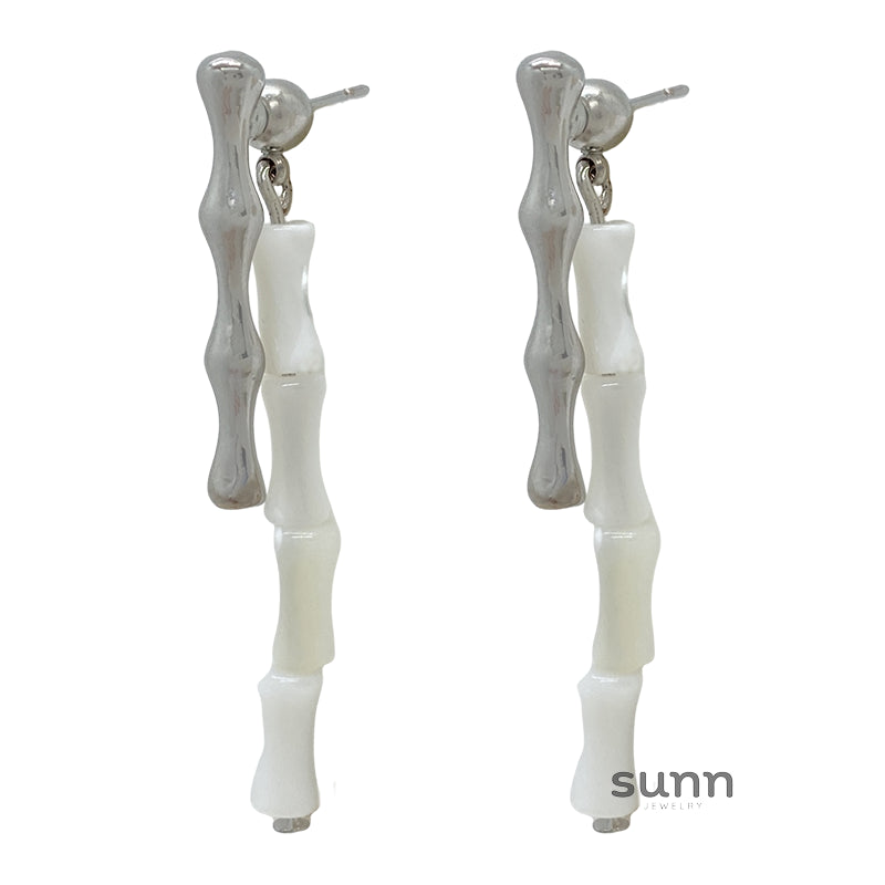 Hajar White Jade Bamboo Earrings [QSC23R3A]