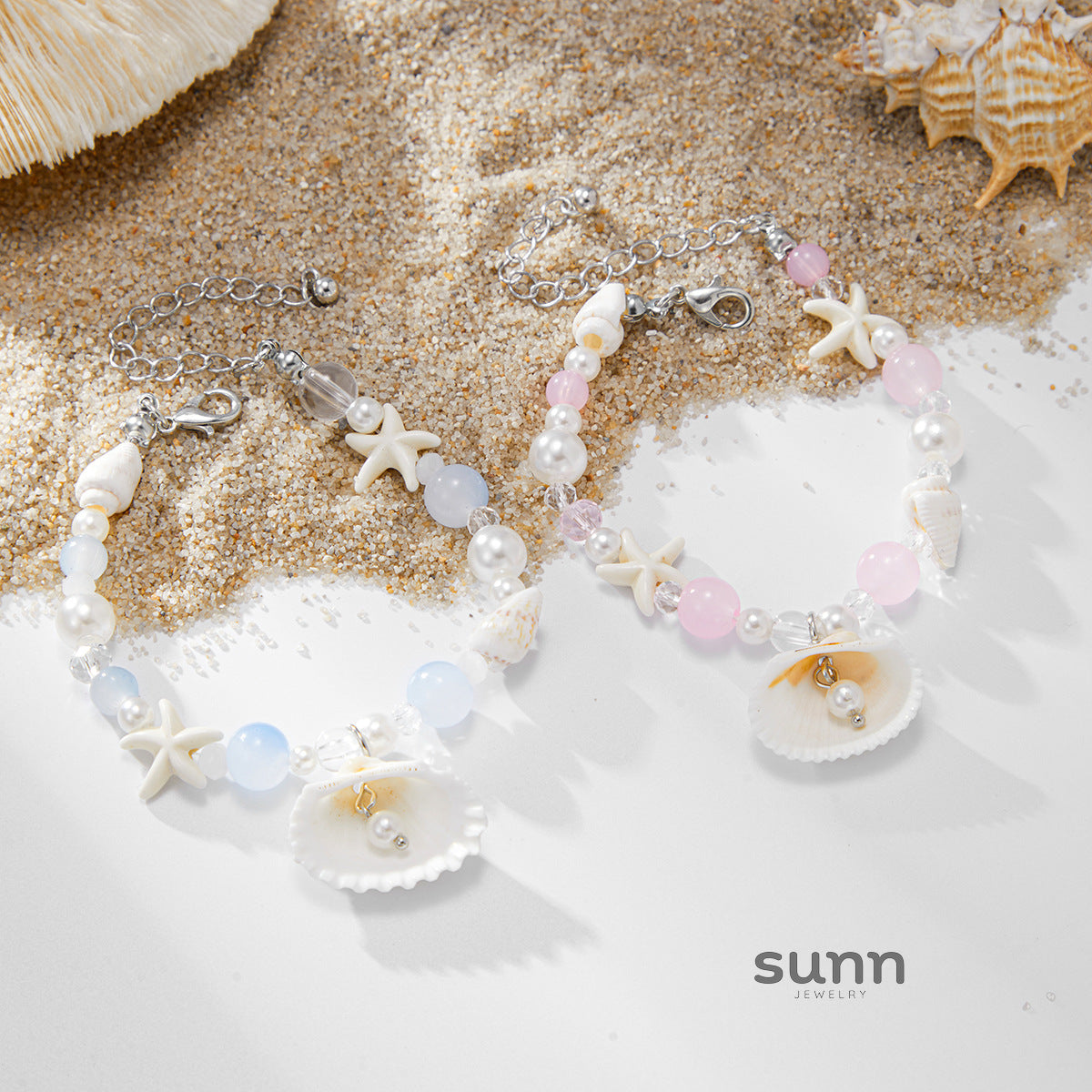 Hajra Dainty Shell Charm Bracelet [DDCCIEVH]