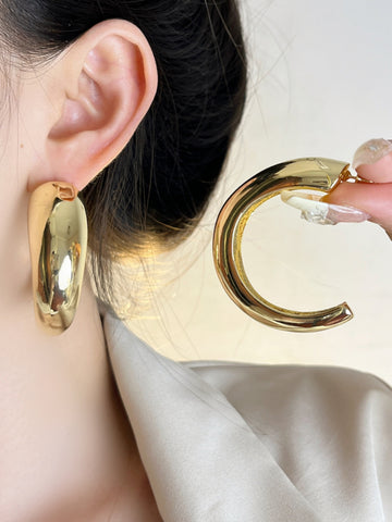 Hajra Rose Drop Earrings [3BU1NHVO]