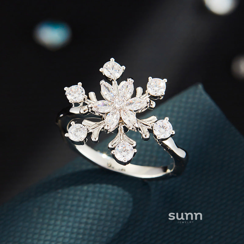 Haley Rotating Snowflake Ring [DIVFLIPX]
