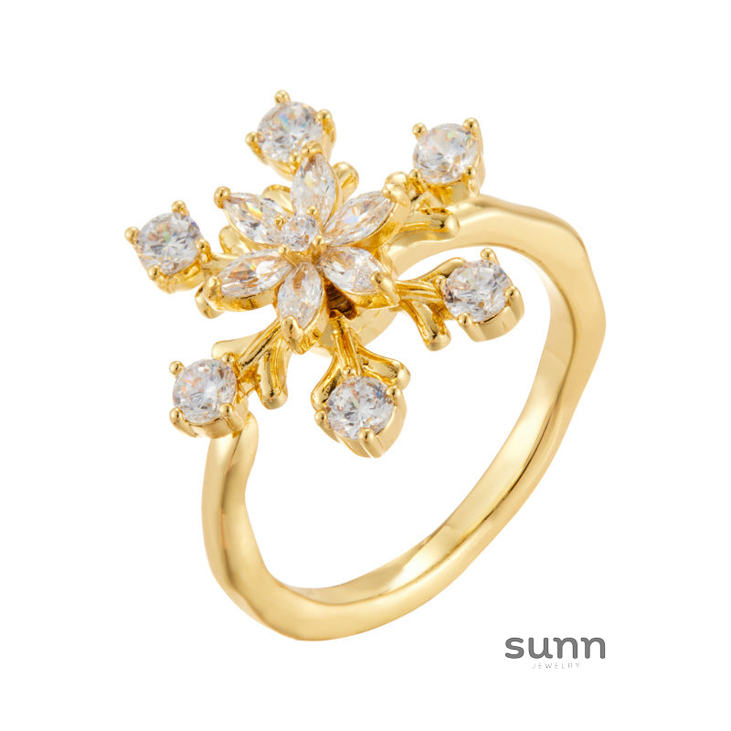 Haley Rotating Snowflake Ring [Y6VVCHVT]