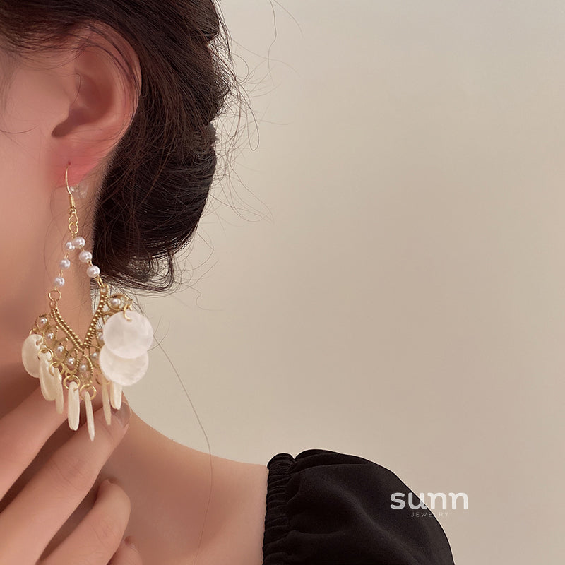 Halima Golden Shell Tassel Earrings [J2ZMGRJB]