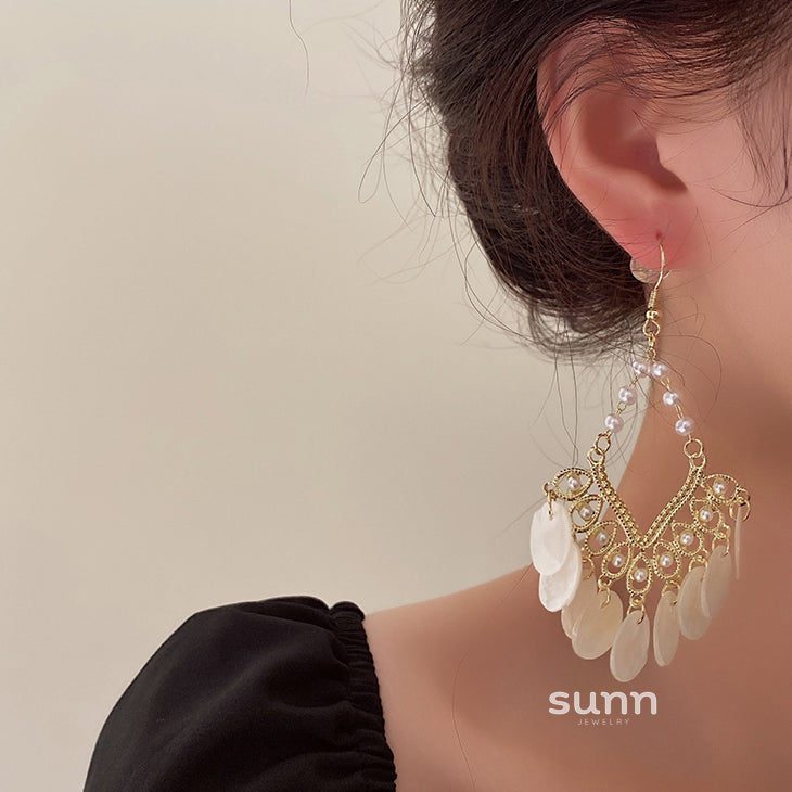 Halima Golden Shell Tassel Earrings [U01IQLC0]