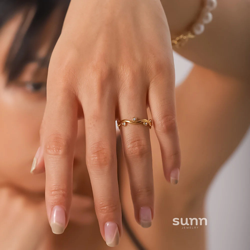 Halleigh Gold Leaf Stone Ring