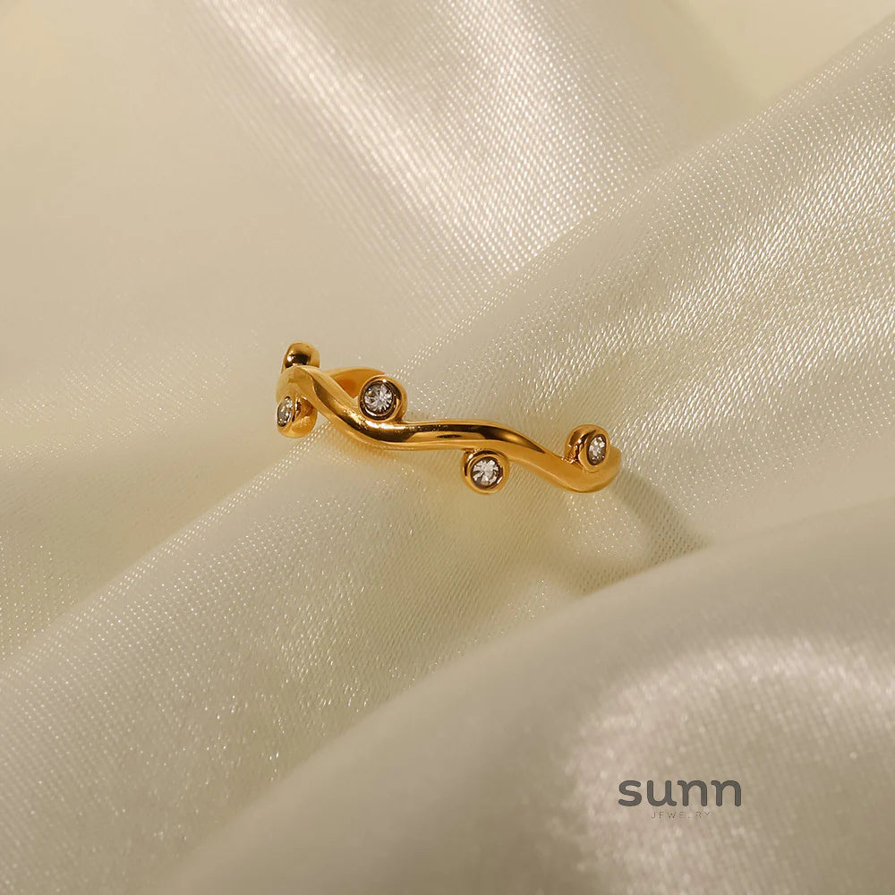 Halleigh Gold Leaf Stone Ring