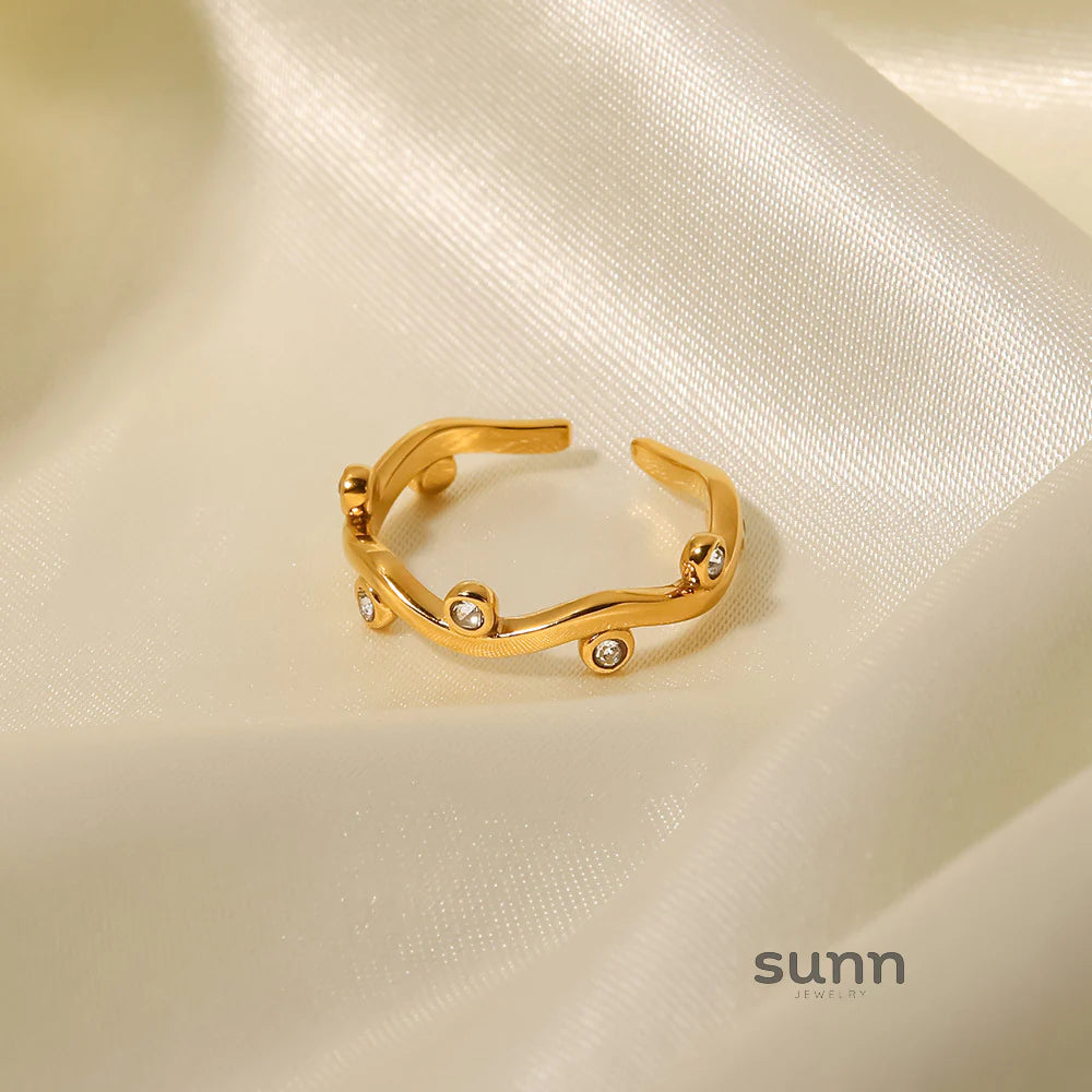 Halleigh Gold Leaf Stone Ring