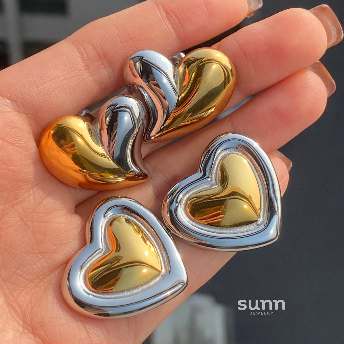 Hallie Stainless Steel Heart Earrings [46HBFL2E]