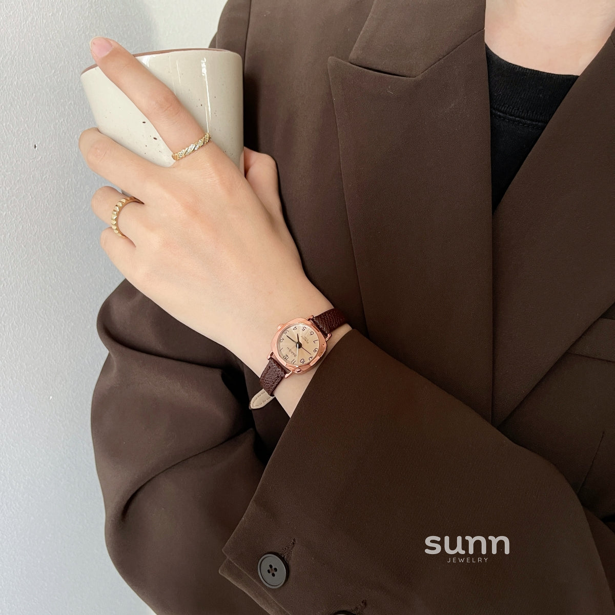 Hareem Sleek Square Watch [IQQKVQKF]