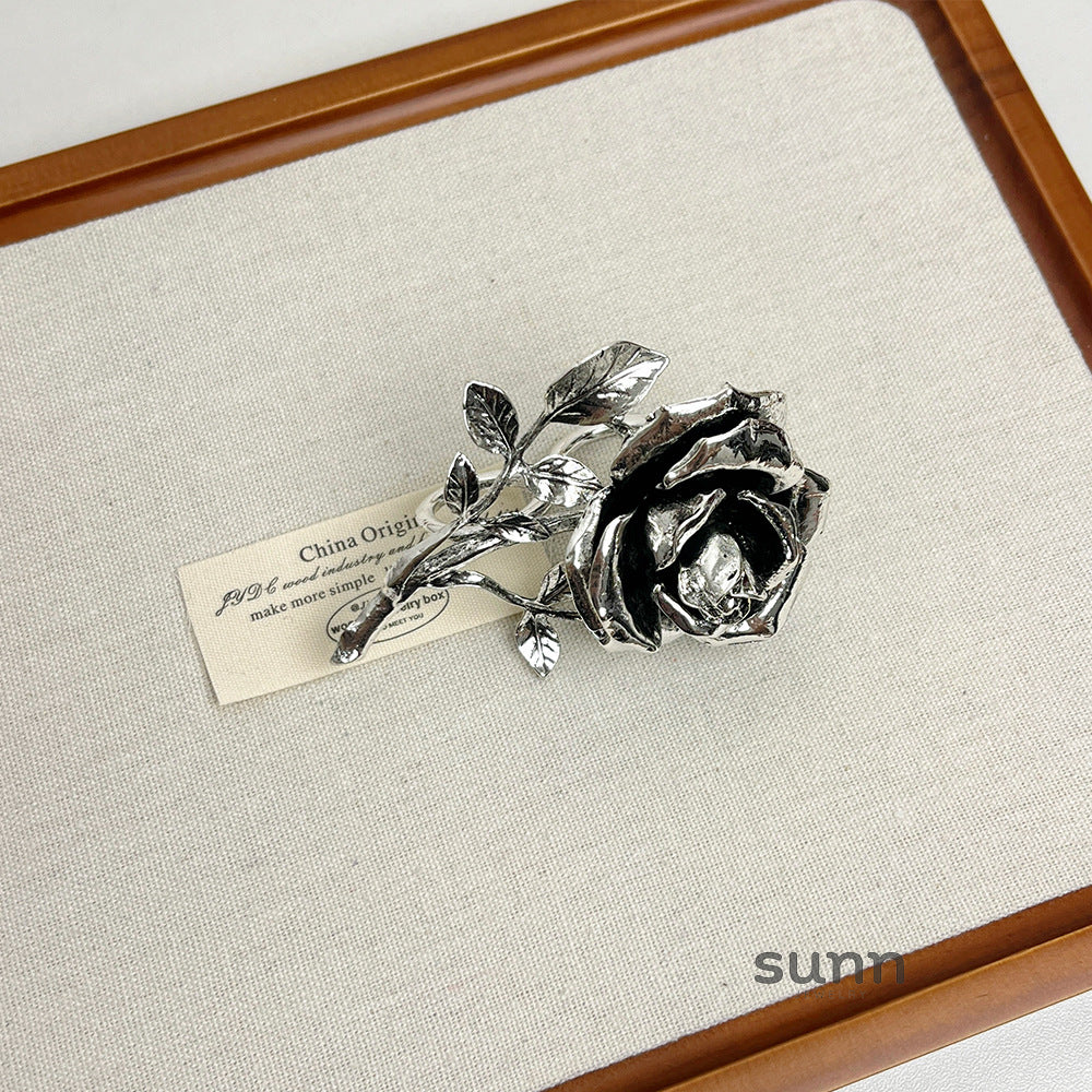 Harini Statement Rose Ring [XL4WGEMI]