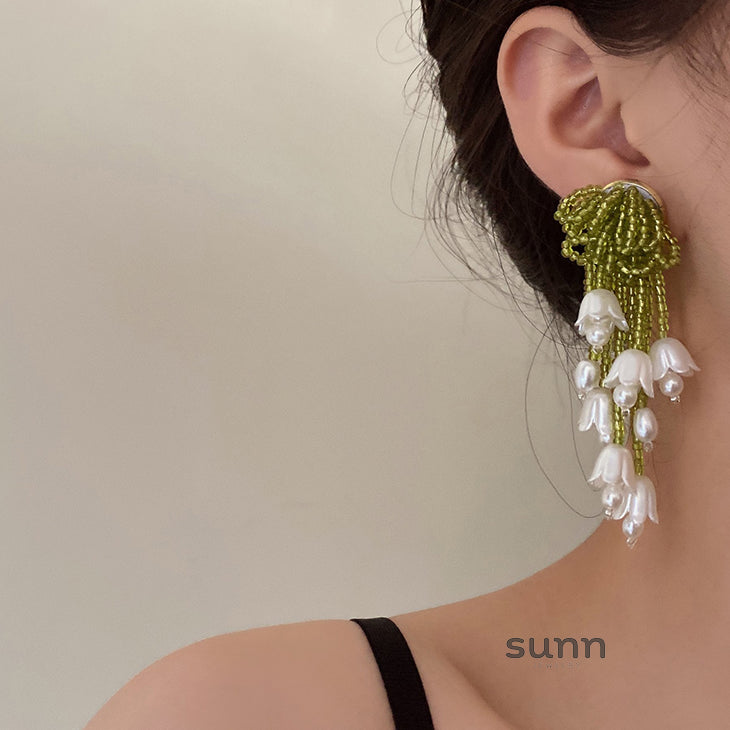 Harlan Floral Tassel Earrings [XYI5I3CW]