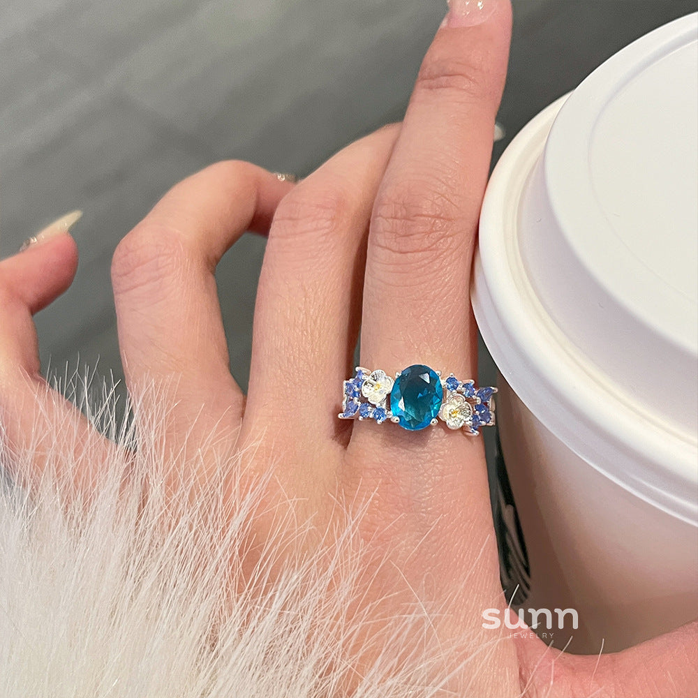 Harlan Golden Gemstone Ring [CEZNVKAW]