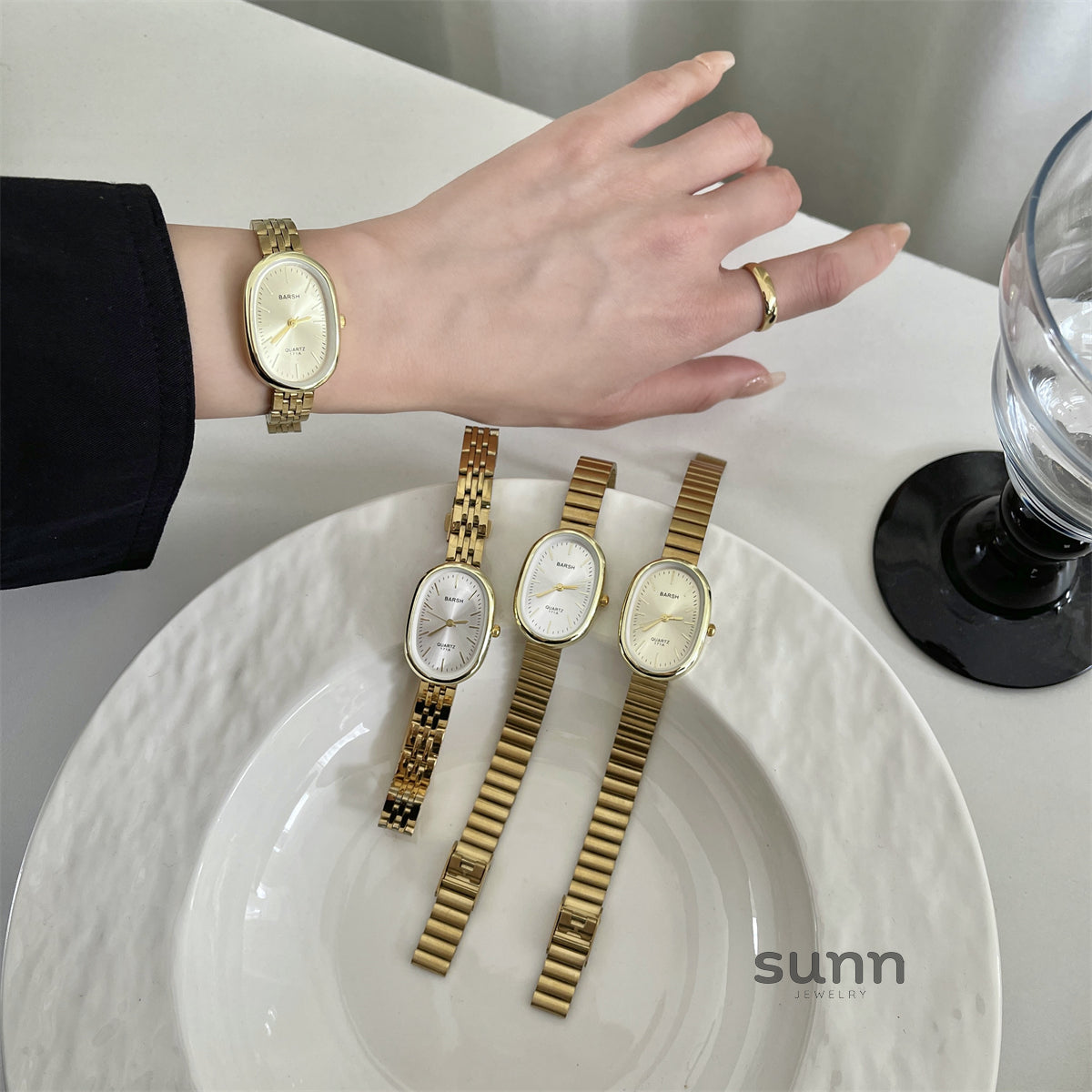 Harlan Retro Oval Watch [A7X4FG5H]