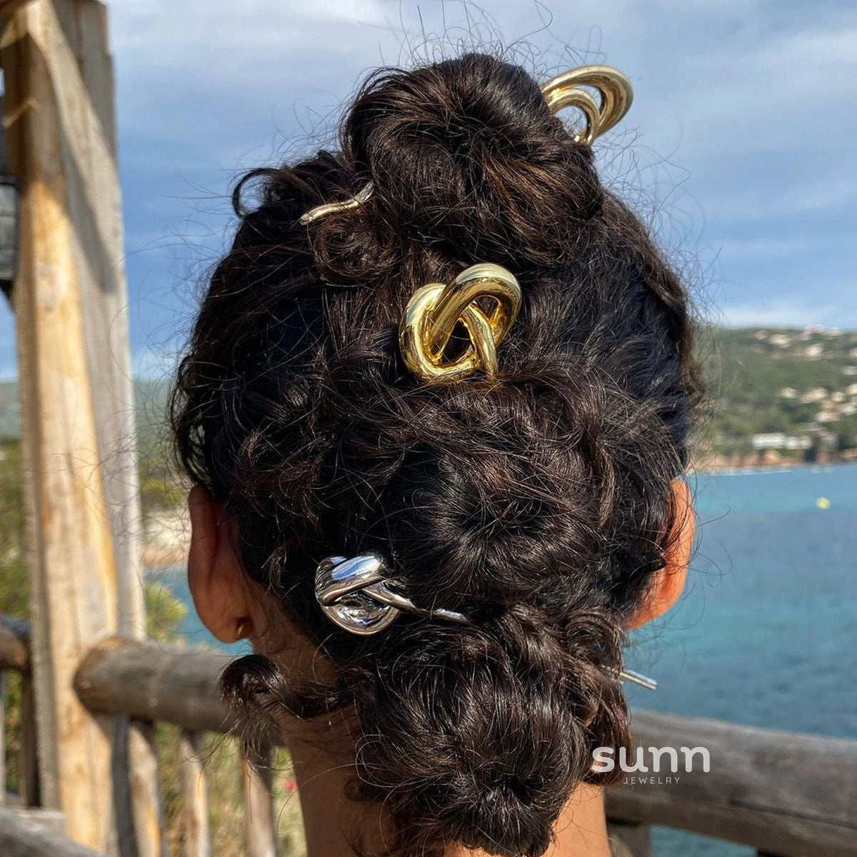 Harleen Luxe Rope Knot Hairpin [L0C7DNX4]