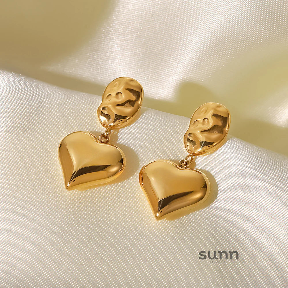 Harlei Gold Irregular Heart Earrings