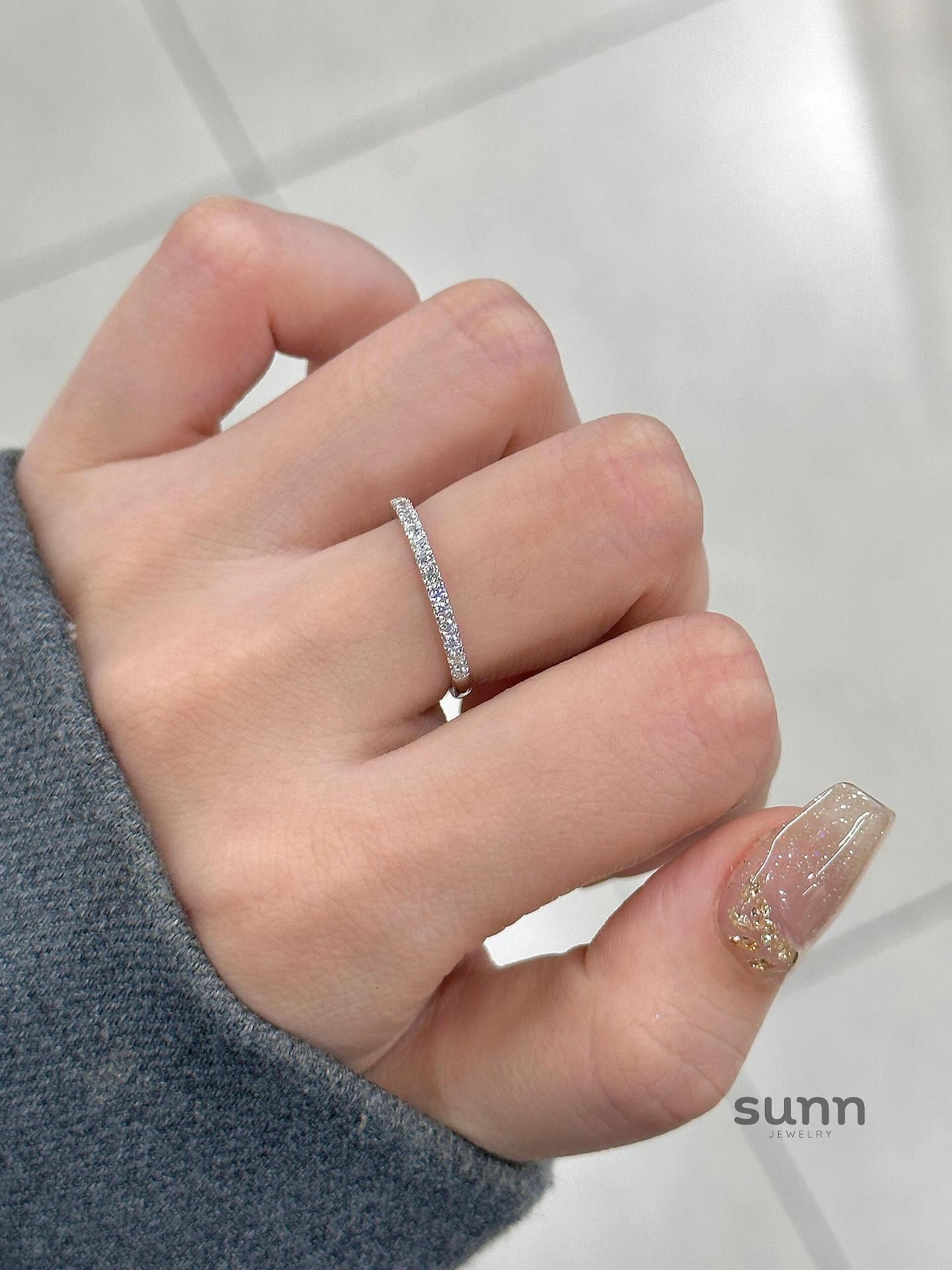 Harlem Dainty Pave Band Ring [3HSA9QSW]