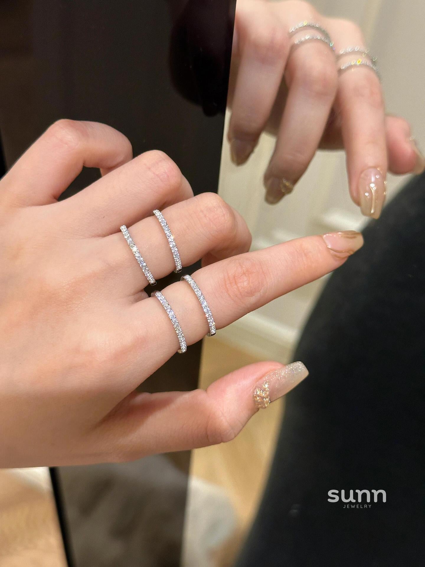 Harlem Dainty Pave Band Ring [2J9FZF6E]