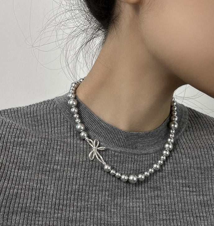 Harlo Pearl Bow Necklace [1VXWWDFN]
