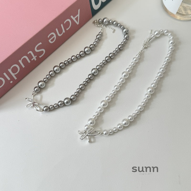 Harlo Pearl Bow Necklace [D9QCO93R]