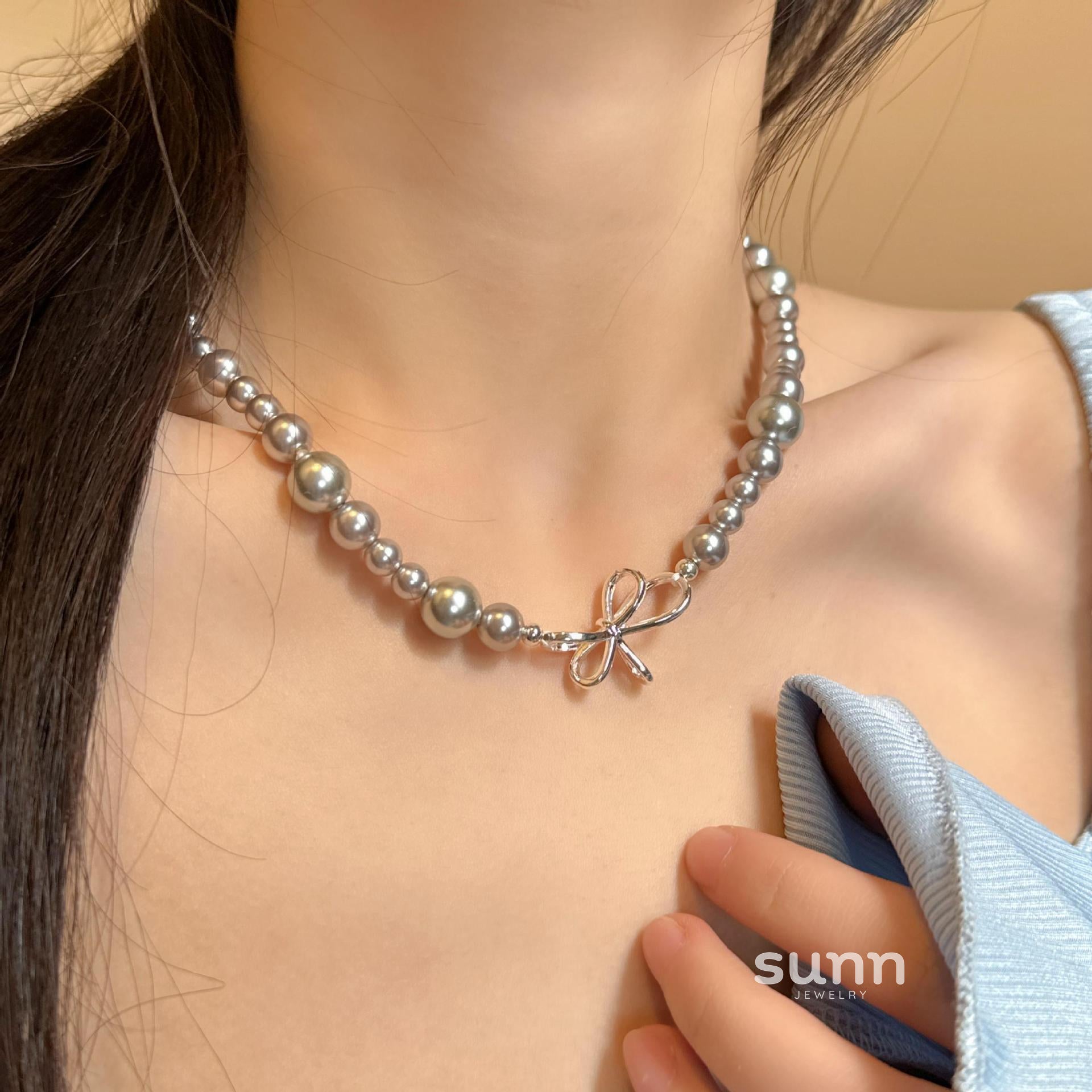 Harlo Pearl Bow Necklace [61B23MAH]
