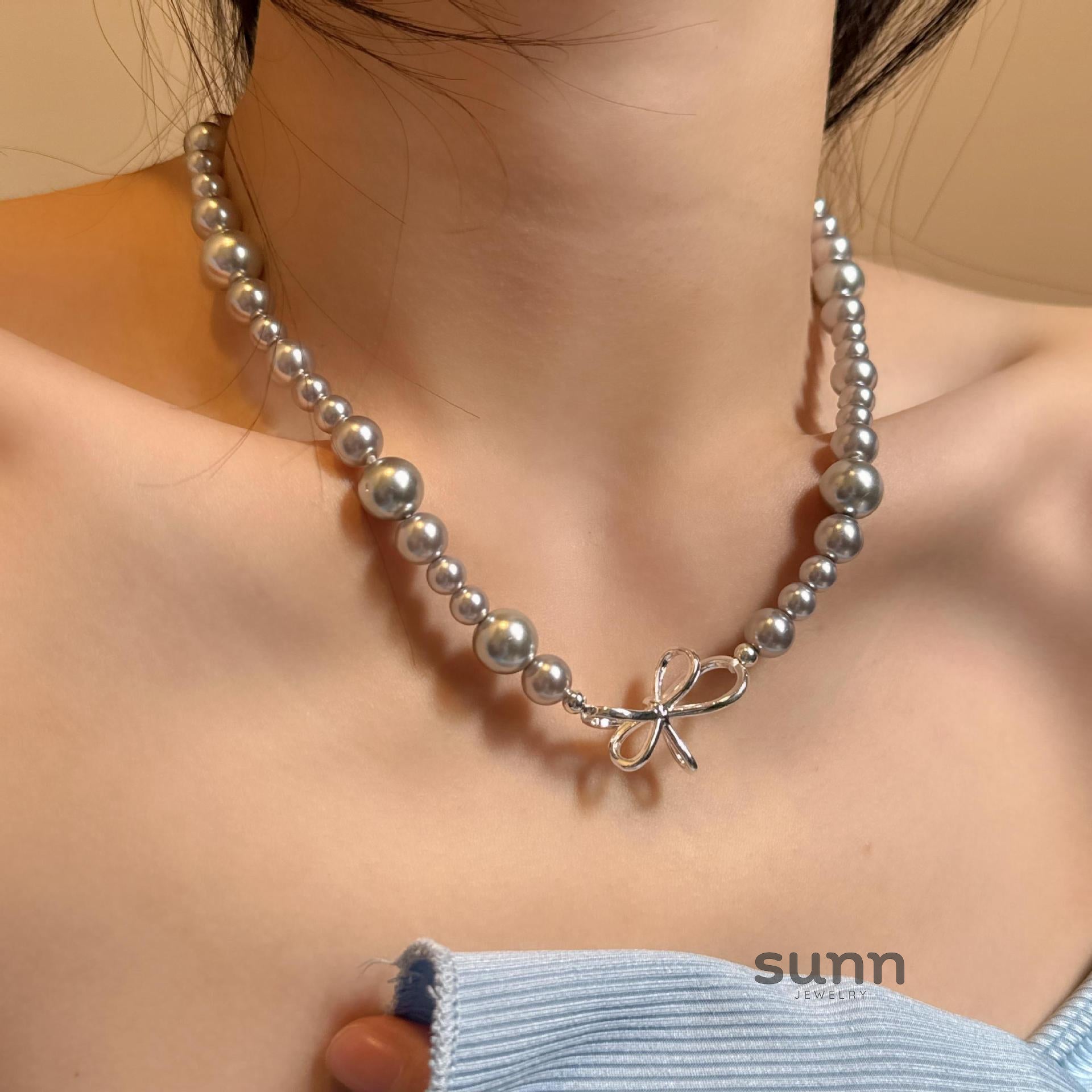 Harlo Pearl Bow Necklace [7GWA25TT]