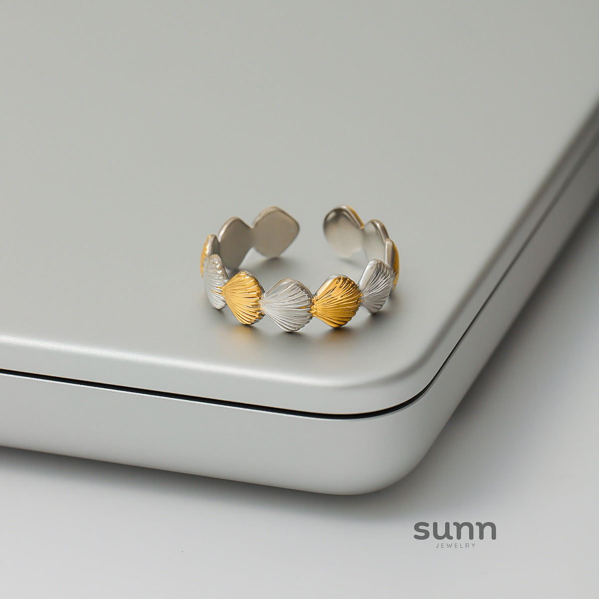 Harlowe Coastal Stacking Ring Set [MKZTL63Q]