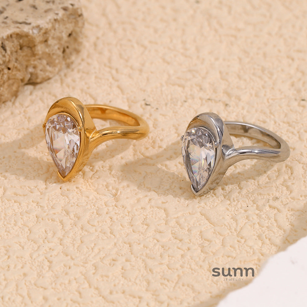 Harmoni Dainty Waterdrop Ring [0BYF15B1]