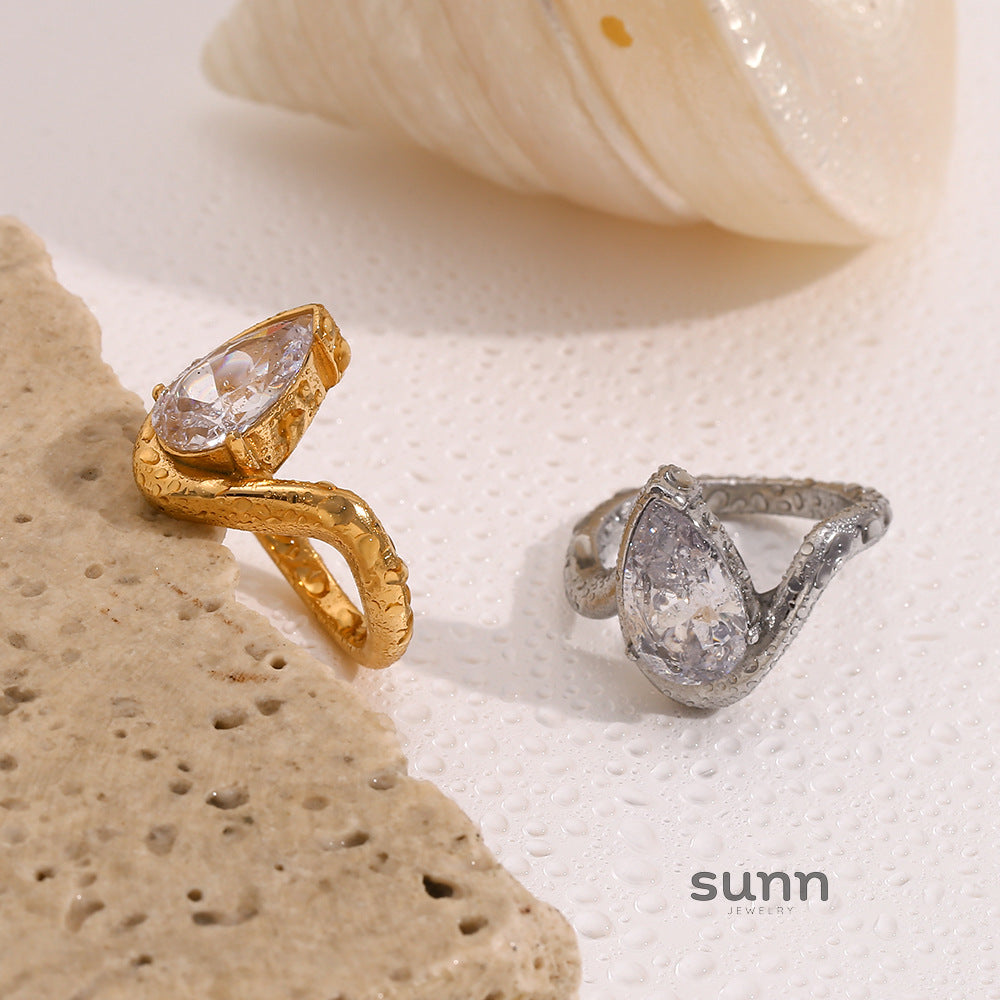 Harmoni Dainty Waterdrop Ring [0UGAMT96]