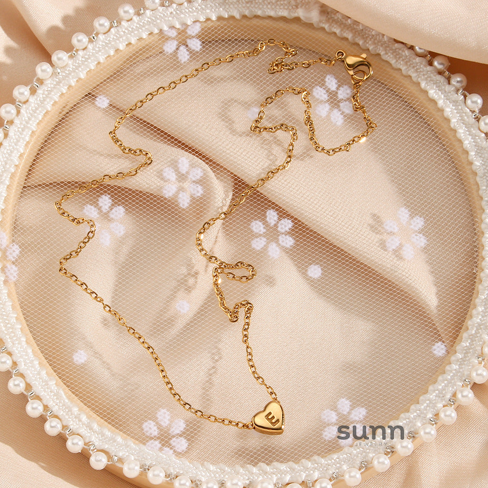 Harmonii Dainty Heart Initial Necklace [41PZC80W]