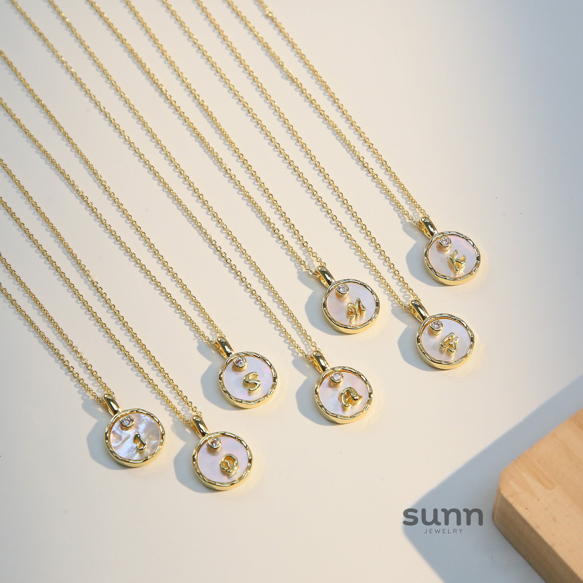 Haset Cursive Initial Pearl Necklace [7ONTXZCF]