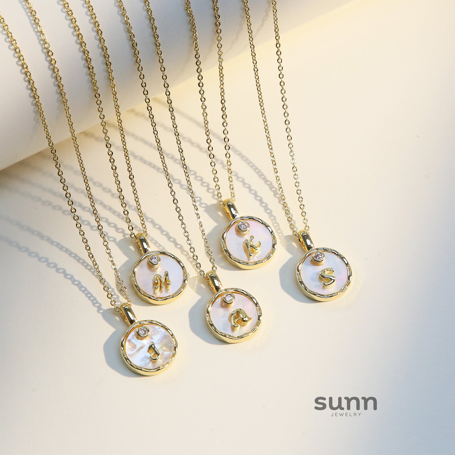 Haset Cursive Initial Pearl Necklace [WVEW900T]