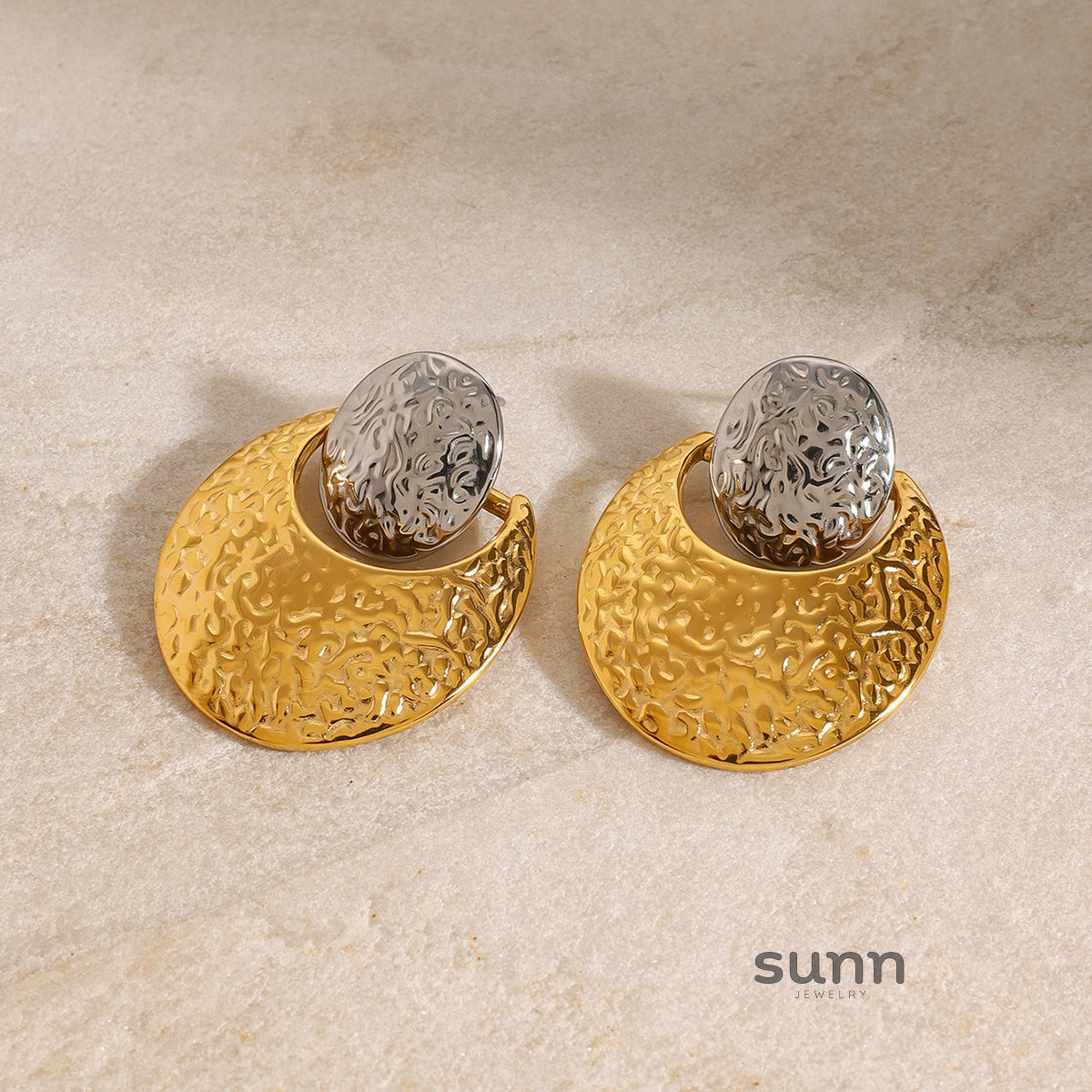 Havana Two-Tone Round Earrings [IE8ZMHFP]