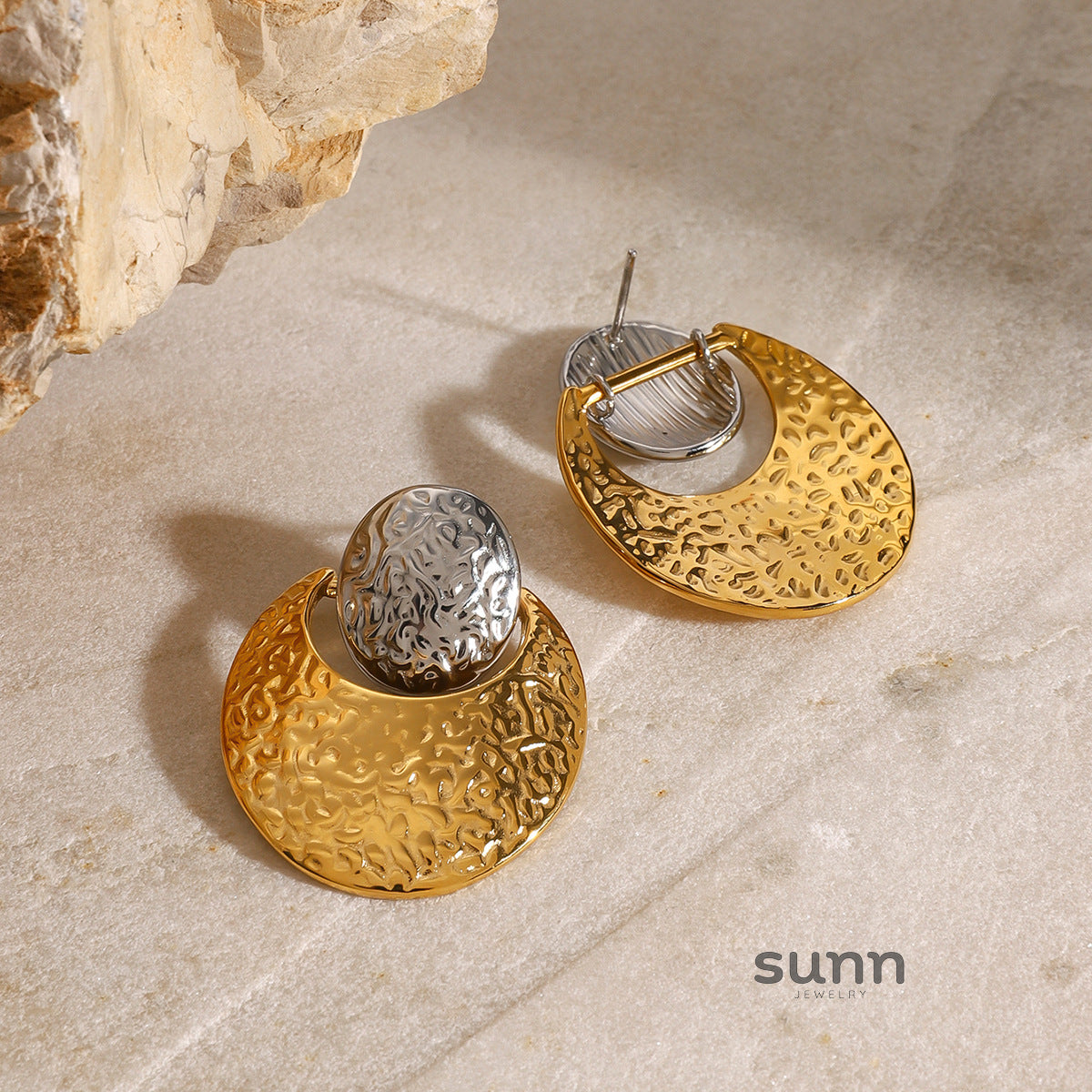 Havana Two-Tone Round Earrings [KAXOTCQQ]