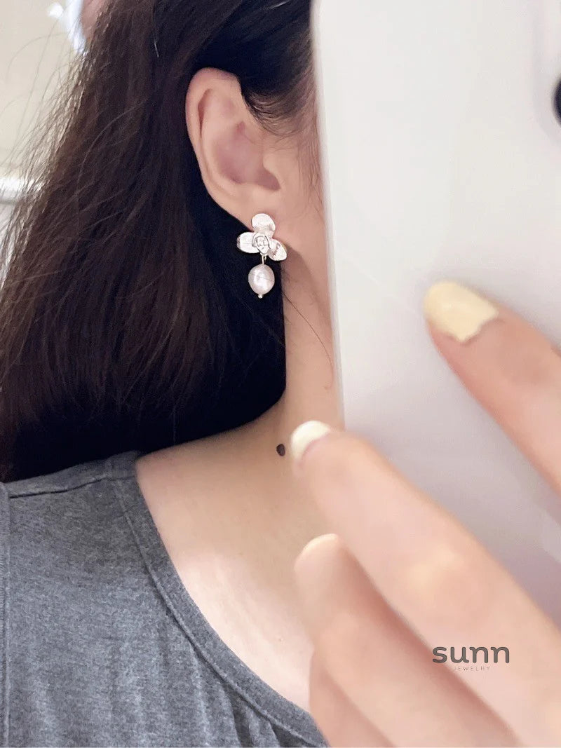Hawa Baroque Floral Earrings