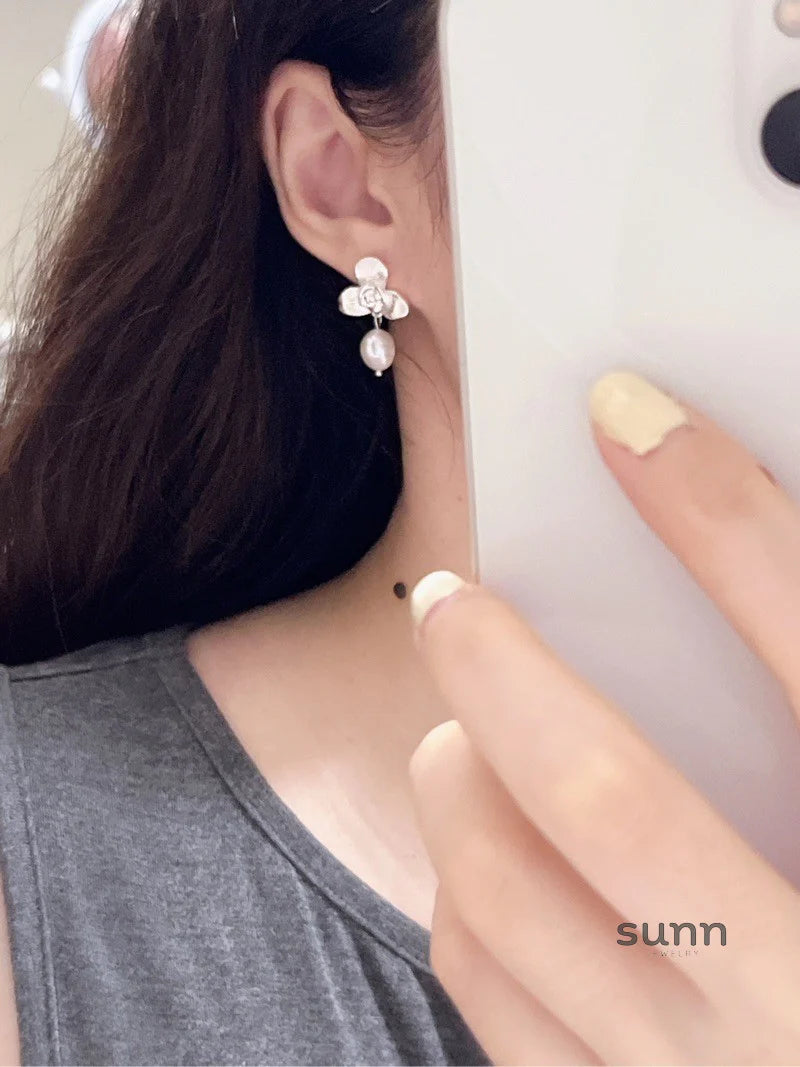 Hawa Baroque Floral Earrings